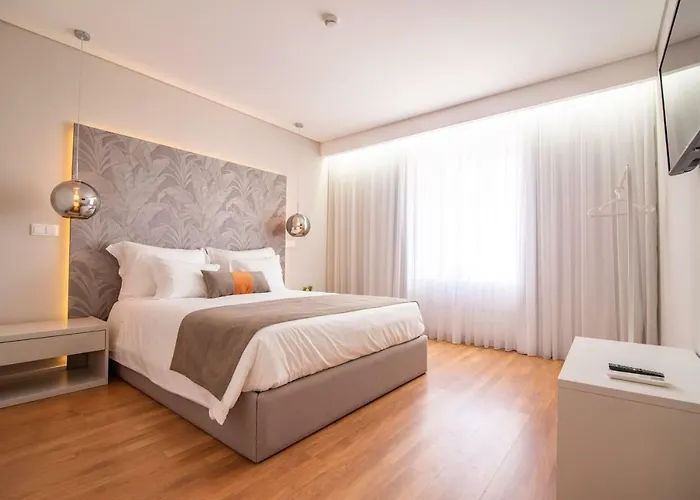 Esmeralda * 蓬塔德尔加达