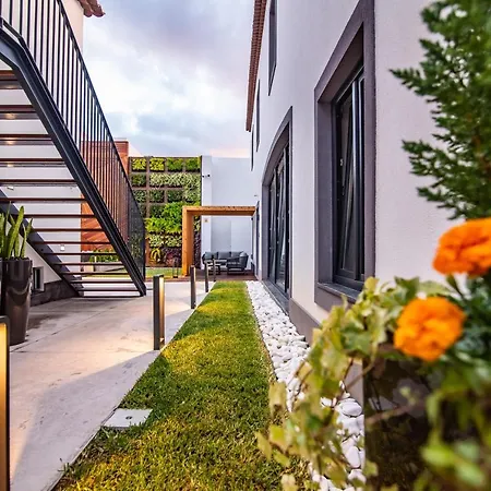 Esmeralda 蓬塔德尔加达