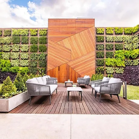 Апартаменты Esmeralda *