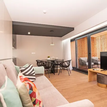 Esmeralda Ponta Delgada