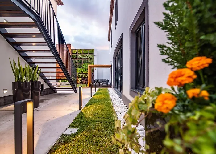 Esmeralda Ponta Delgada