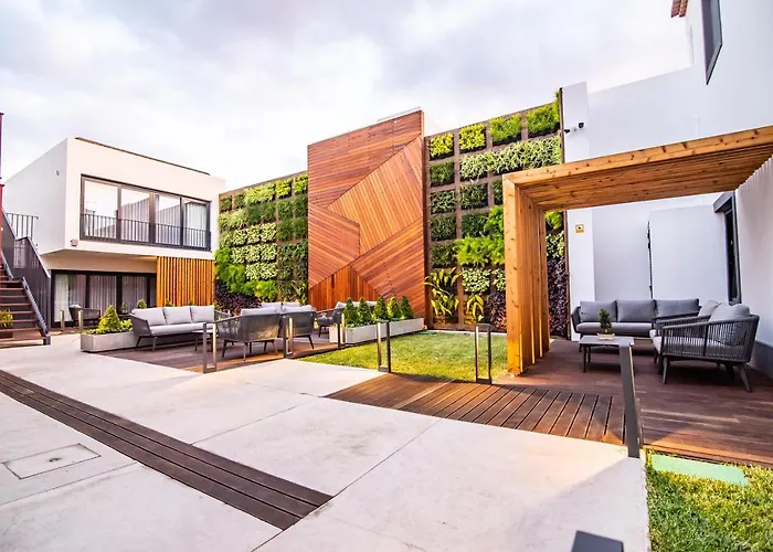 Esmeralda * Ponta Delgada (Sao Miguel)