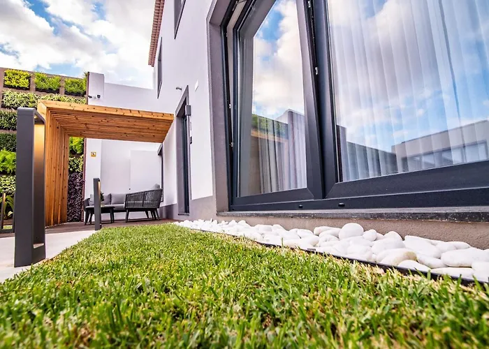 Esmeralda * Ponta Delgada